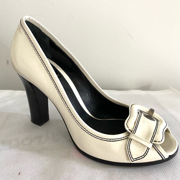 Authentic Fendi heels - Picture 10 of 12